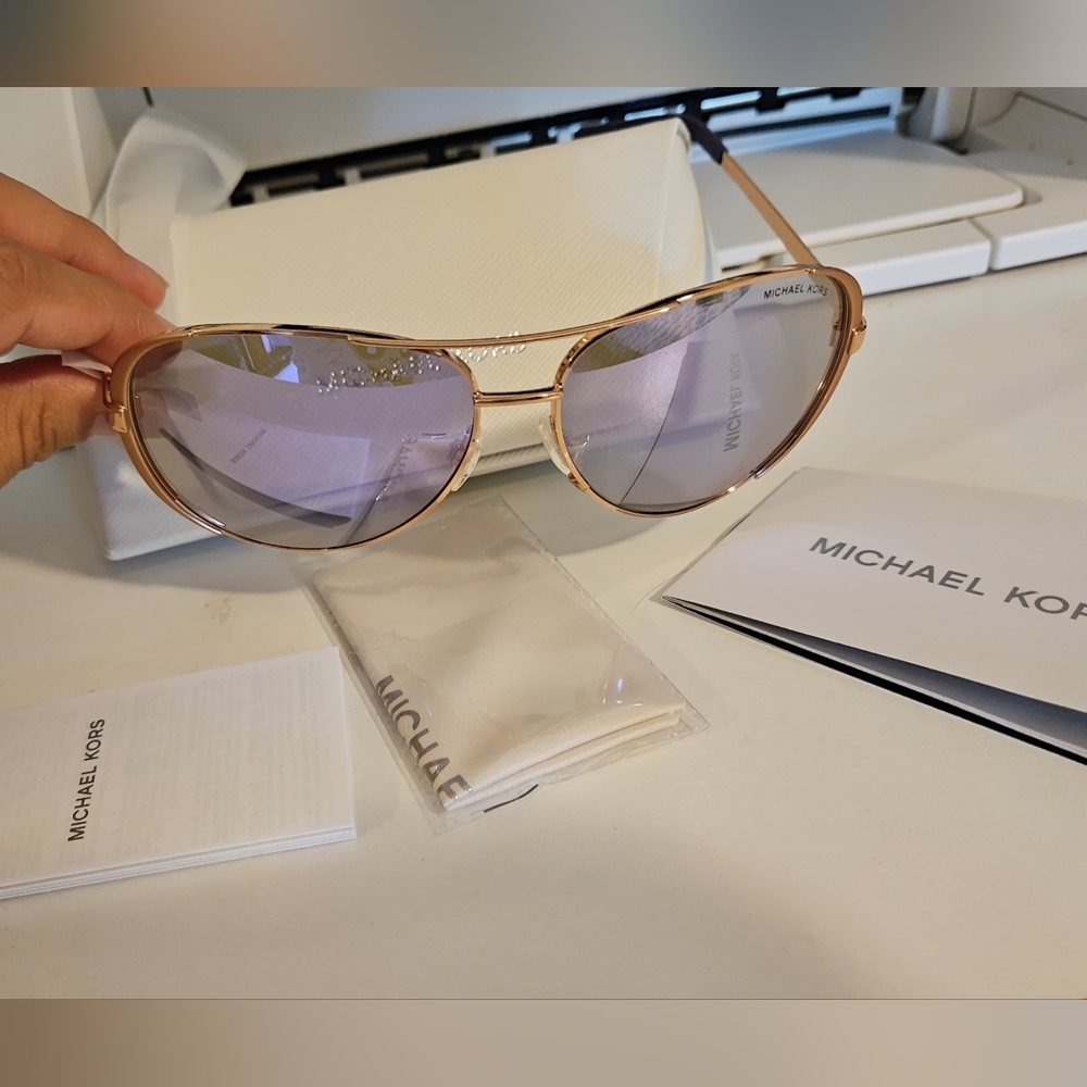 NWT mk sunglasses aviator